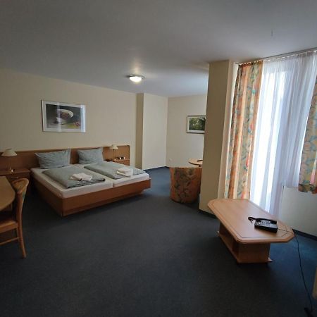 Hotel Schiff Rastatt Exteriör bild